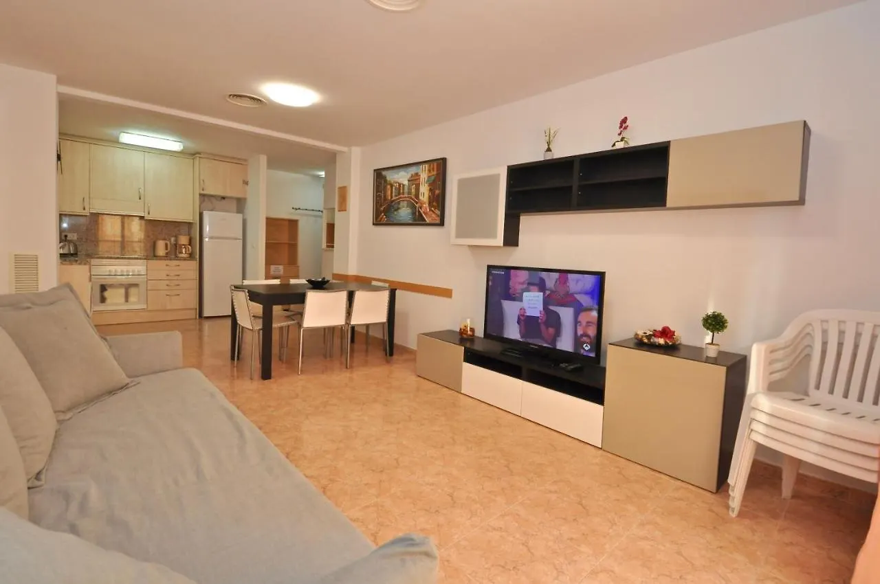 Apartamento A Pie De La Playa Lloret de Mar Spain